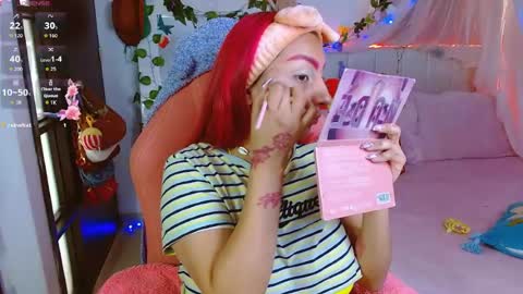 Snapshot of littlerouse_ chatting on June 11, 8:29 pm Ruby Rouse online show from June 11, 8:29 pm