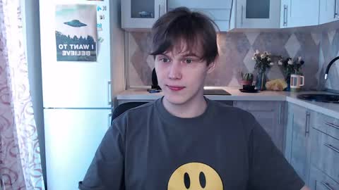 Snapshot of littlesadcabbage chatting on May 5, 12:13 pm Sonnenschein online show from May 5, 12:13 pm