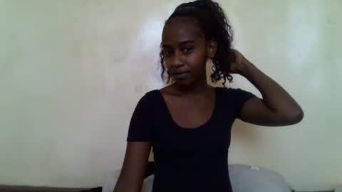 littlesandie online show from September 24, 5:55 am