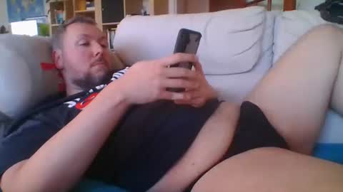 littlesubbear online show from March 28, 4:06 pm