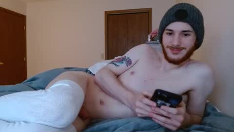 littletwinkfemboy online show from April 2, 11:24 pm