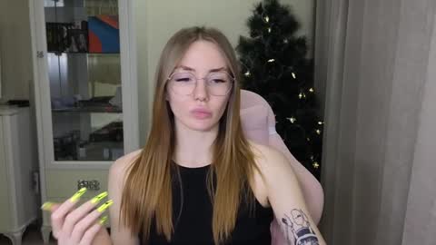 Eliana online show from December 12, 2:22 pm