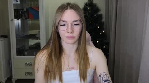 Eliana online show from December 13, 12:06 pm