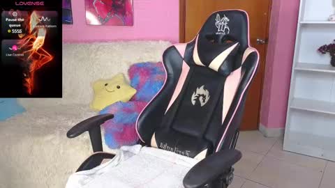 littlevixen18 online show from February 11, 5:50 pm