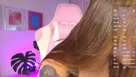 Junne liu online show from December 23, 1:25 am