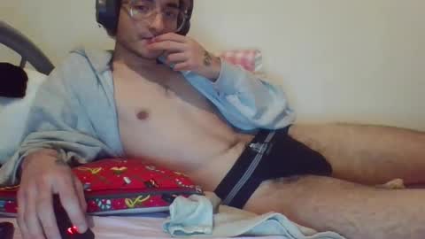 Snapshot of liuxgxhobfcx chatting on February 8, 6:55 pm Noah online show from February 8, 6:55 pm