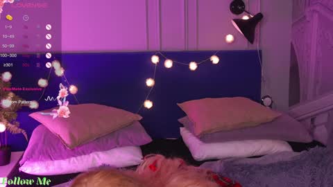 Liv 3 online show from January 29, 2:53 pm