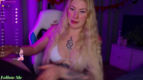 Liv 3 online show from February 6, 2:48 pm