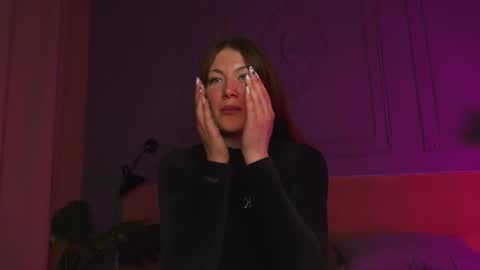 Liv 3 online show from September 25, 3:38 pm