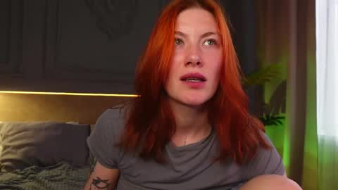 Snapshot of liv_fay chatting on April 25, 2:36 pm Liv 3 online show from April 25, 2:36 pm