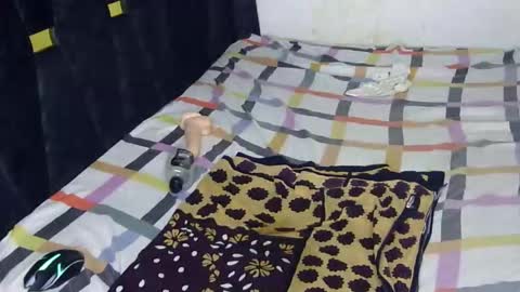 liv_horny online show from April 3, 3:43 pm