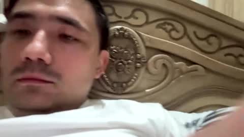 live_8 online show from April 25, 3:42 pm