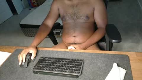 Snapshot of livetribber chatting on June 22, 12:35 pm livetribber online show from June 22, 12:35 pm