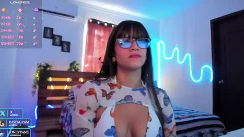 Snapshot of livfabi_ chatting on October 1, 4:57 pm Livfabi  online show from October 1, 4:57 pm