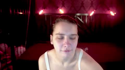 Snapshot of liviashy chatting on February 24, 1:31 pm liviashy online show from February 24, 1:31 pm