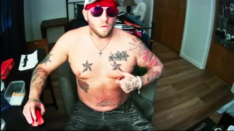 livingpuddle online show from April 15, 2:02 pm