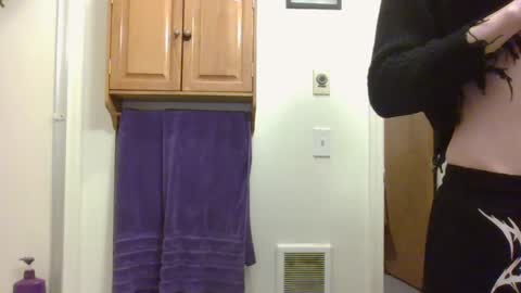 Liv Mirage online show from February 24, 1:35 am