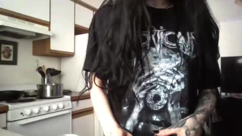 Liv Mirage online show from March 4, 8:15 pm