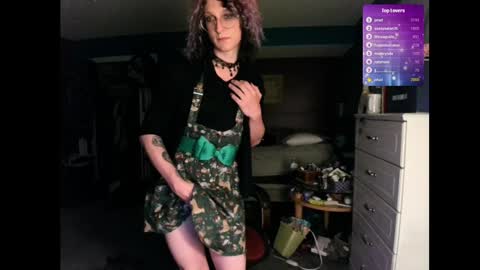 Livolio online show from January 1, 3:45 am