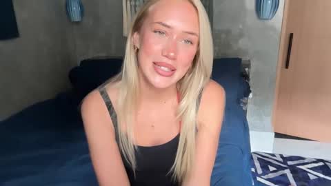 olivia online show from February 25, 3:16 am