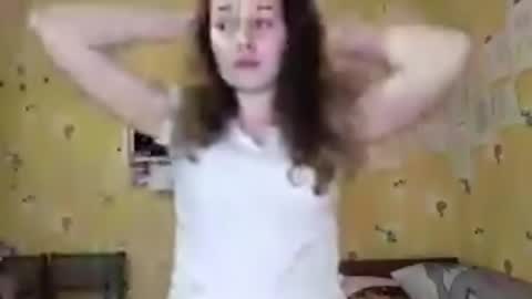 Molly online show from April 27, 4:16 pm