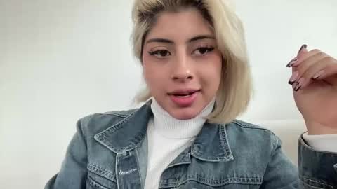 Lizeth online show from January 5, 6:02 pm