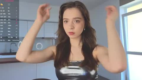 Hello there im Amelia Im new here Lets have fun online show from April 14, 3:12 am