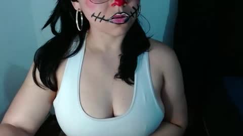 Snapshot of lizbodu chatting on October 31, 10:00 pm Lizze Bodu 3 online show from October 31, 10:00 pm