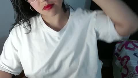 Snapshot of lizbodu chatting on November 7, 1:49 am Lizze Bodu 3 online show from November 7, 1:49 am