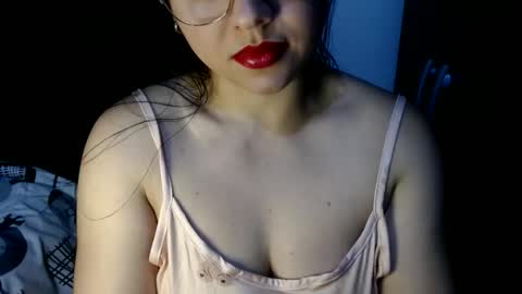Snapshot of lizbodu chatting on May 30, 10:18 pm Lizze Bodu 3 online show from May 30, 10:18 pm