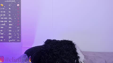 lizcastl online show from December 2, 7:16 pm