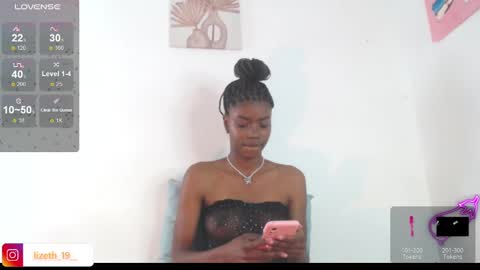 liz online show from January 14, 12:00 am