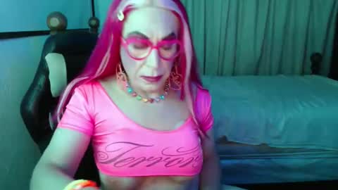 Lizi Chery Strawbery online show from February 12, 8:20 am