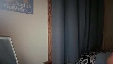 Liz Purr online show from October 22, 3:23 pm