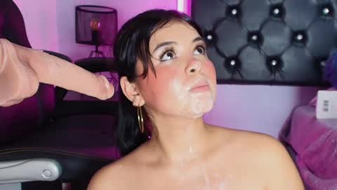 Snapshot of lizz_tender chatting on December 18, 5:42 pm Lizz online show from December 18, 5:42 pm