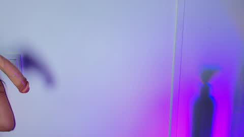 Snapshot of lizz_tender chatting on February 22, 6:52 pm Lizz online show from February 22, 6:52 pm