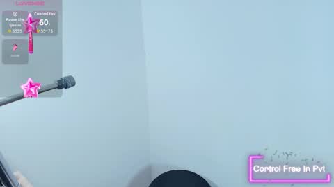 Snapshot of lizz_tender chatting on October 10, 11:42 am Lizz online show from October 10, 11:42 am