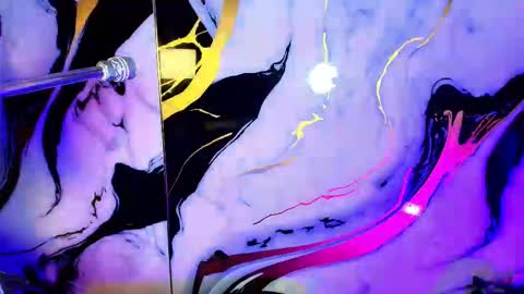 Lizz  online show from February 7, 12:20 pm