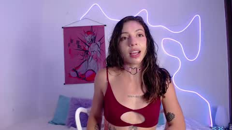 Snapshot of lizza_scott chatting on February 10, 9:25 pm Lizza Scott online show from February 10, 9:25 pm