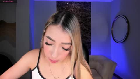 Lizz online show from November 13, 4:11 am