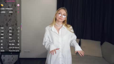 Megan online show from January 6, 5:49 pm