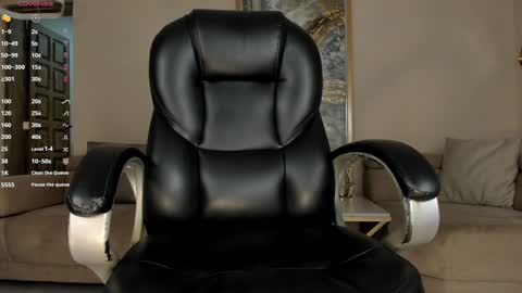 Lizzi  online show from February 4, 4:37 am