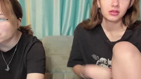 lizzi_muur online show from December 1, 5:46 pm