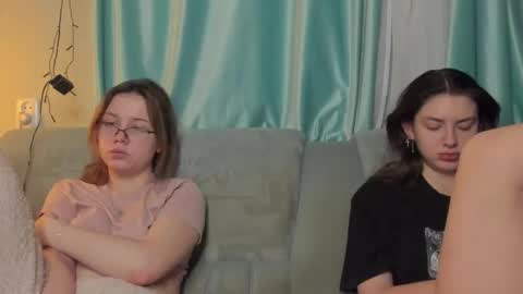 lizzi_muur online show from January 5, 10:50 pm