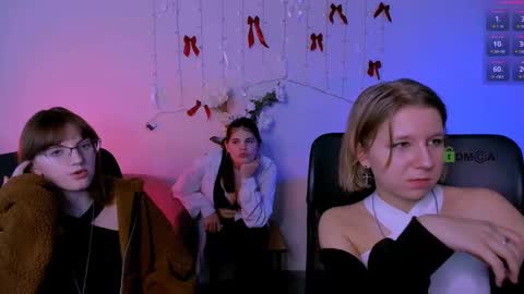 Snapshot of lizzie_boom chatting on February 9, 8:35 pm lizzie_boom online show from February 9, 8:35 pm