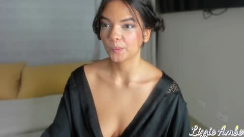 lizzieamber online show from January 22, 10:18 am