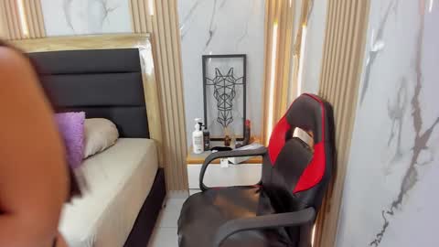        online show from November 4, 7:46 pm