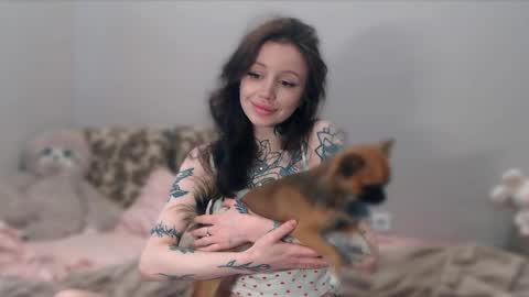 Snapshot of lizziesweety chatting on April 17, 4:15 am liza liza liza online show from April 17, 4:15 am
