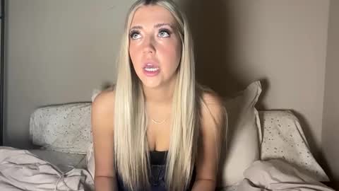 lizzy2bizzy online show from May 4, 7:21 pm