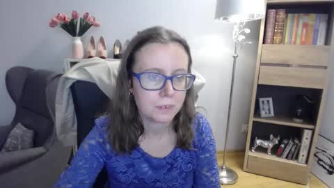 Lizzy online show from November 26, 6:14 am